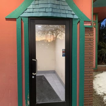 Wing's Gardens - Entry door - Chinese Near Me - Oak Park, Michigan