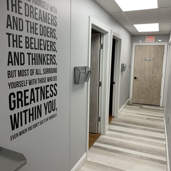Poblete Dermatology - Hallway - Cosmetic Surgeons Near Me - Hamilton, New Jersey Poblete Dermatology - Hallway - Cosmetic Surgeons Near Me - Hamilton, New Jersey