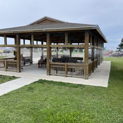 Ocracoke Island Visitor Center - Shelter with mist