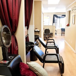 Gossip Girl Salon