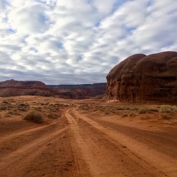 Monument Valley - Landmarks & Historical Buildings Near Me
