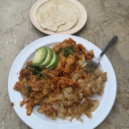 Chorizo con huevo and their potatoes Chorizo con huevo and their potatoes