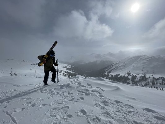 salty ski service by null