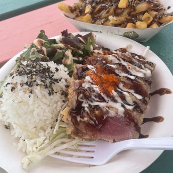 Da Melting Pot - THE BEST ahi katsu!! Still raw in the middle and the crunch!! So damn good - Food Trucks Near Me - Kapaa, Hawaii