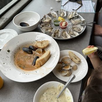 The Dive Oyster Bar - Mussels , clam chowder, oysters in Happy Hour - Southern Near Me - Irvine, California The Dive Oyster Bar - Mussels , clam chowder, oysters in Happy Hour - Southern Near Me - Irvine, California