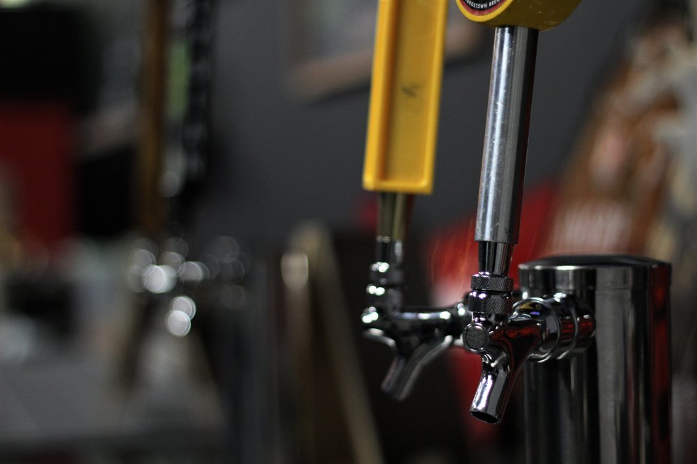 THE DRAFT ZONE 18 Photos Sports Bars 4436 W Riverbend Ave, Post