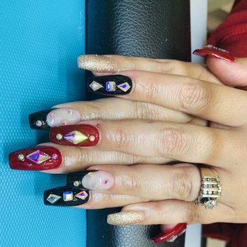 Chi Nails - Nail Salons Near Me - Menifee, California Chi Nails - Nail Salons Near Me - Menifee, California