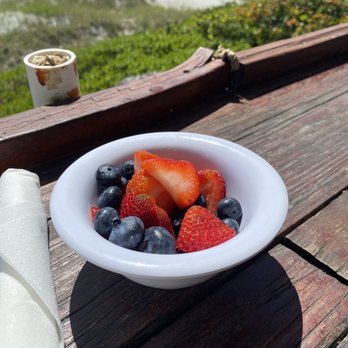 Sand On the Beach - Fruit Bowl - American Near Me - Melbourne Beach, Florida Sand On the Beach - Fruit Bowl - American Near Me - Melbourne Beach, Florida