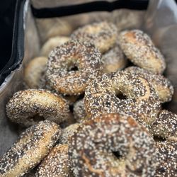 Fleishman’s Bagels and Delicatessen
