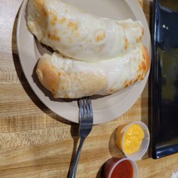 Wyse Guys Pizzeria - Cheesy Breadsticks