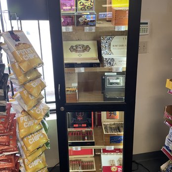 tobacco store bryant arkansas SMOKES TOBACCO WAREHOUSE - Updated May 2026 - 10 Photos - 2900 Horizon Dr,  Bryant, Arkansas - Tobacco Shops - Phone Number
