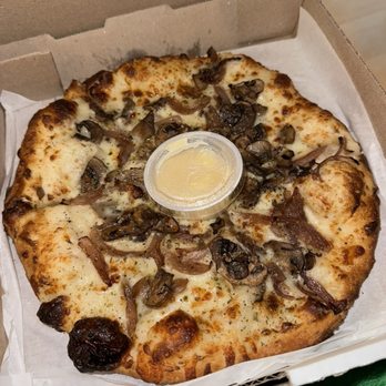 Mondo Pizza - Another picture!! Omg amazing!! - Pizza Near Me - Dallas, Texas Mondo Pizza - Another picture!! Omg amazing!! - Pizza Near Me - Dallas, Texas