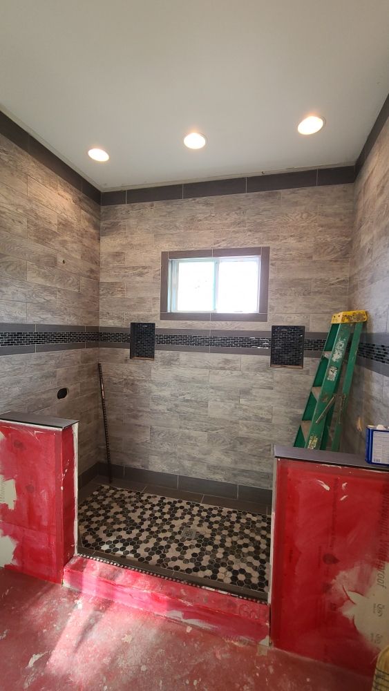 Slide of Little Ds Home Improvements