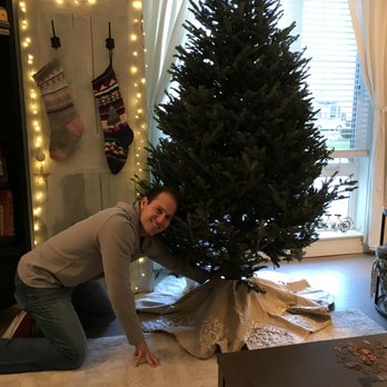 Christmas Tree 4Me - Tree set up - Christmas Trees Near Me - Boston, Massachusetts Christmas Tree 4Me - Tree set up - Christmas Trees Near Me - Boston, Massachusetts