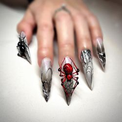 Best Nail Salon