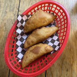 Areperia - Orden de 3 empanadas (entrada)