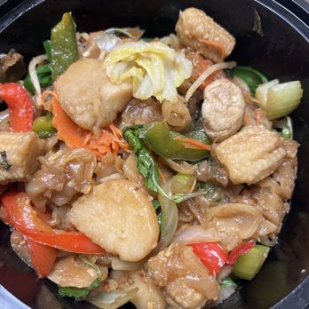 Thai Thani - Phad Pad Kee Mao - Thai Near Me - Orlando, Florida Thai Thani - Phad Pad Kee Mao - Thai Near Me - Orlando, Florida