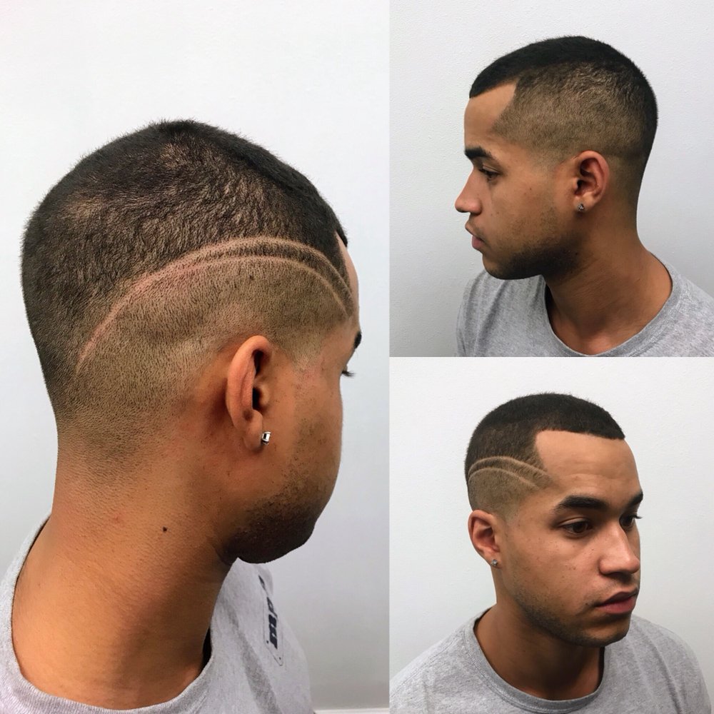 Roaring Lion Barbershop Logo