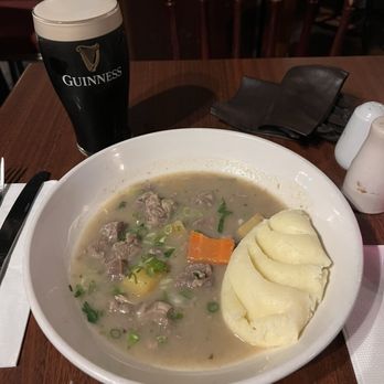 O'Sheas Merchant - Lamb stew (the smallest portion in ireland) - Irish Pub Near Me - Dublin, D O'Sheas Merchant - Lamb stew (the smallest portion in ireland) - Irish Pub Near Me - Dublin, D