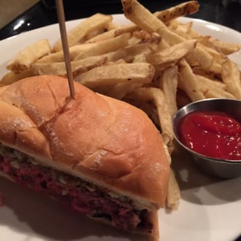 Prime Steakhouse - Prime burger - split plate - Bars Near Me - Redmond, Washington Prime Steakhouse - Prime burger - split plate - Bars Near Me - Redmond, Washington