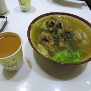 Chi Cafe - "Beef varieties" (including lung I think) with rice noodles, afternoon special $4.25 with milk tea - Hong Kong Style Cafe Near Me - Chicago, Illinois