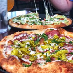 Slackwater Pub & Pizzeria