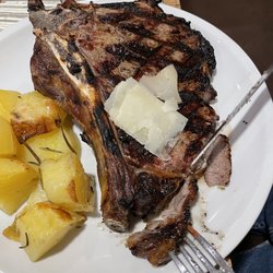 Osteria dell'Agnolo - Ribeye Florentine and roast potatoes.