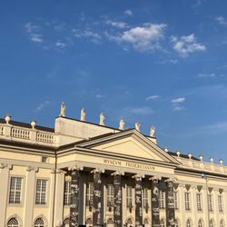 Fridericianum - documenta und Museum Fridericianum gGmbH