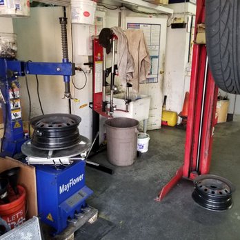 Anza Service - Struts and tire replacement machies - Smog Check Stations Near Me - Torrance, California Anza Service - Struts and tire replacement machies - Smog Check Stations Near Me - Torrance, California