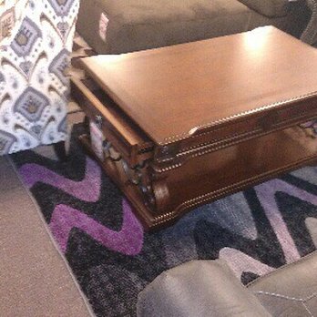 Furniture Pros - Lift top coffee table - Furniture Stores Near Me - Manteca, California