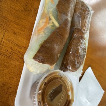 Bonjour Banh Mi - Veggie roll - Vietnamese Near Me - Vancouver, British Columbia