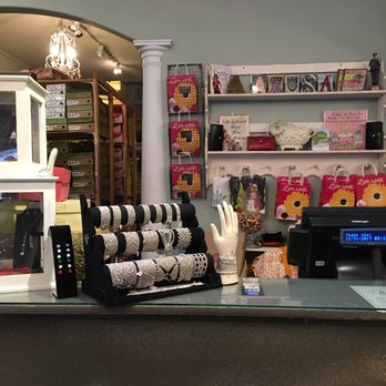 Azusa - Counter - Shoe Stores Near Me - Calistoga, California