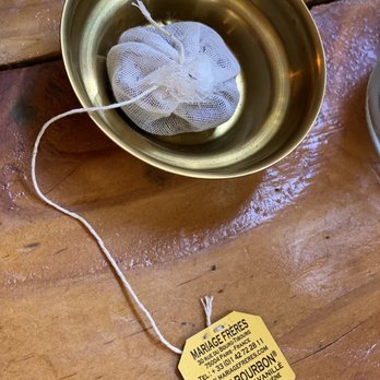 Cocotte By Hexagone - Rouge Bourbon tea. - French Near Me - Amsterdam, New Hampshire Cocotte By Hexagone - Rouge Bourbon tea. - French Near Me - Amsterdam, New Hampshire