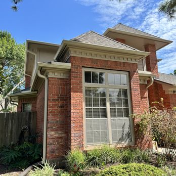 Rain Mizer - 6 inch seamless gutters on this beautiful Cypress,TX home! - Gutter Services Near Me - Houston, Texas Rain Mizer - 6 inch seamless gutters on this beautiful Cypress,TX home! - Gutter Services Near Me - Houston, Texas