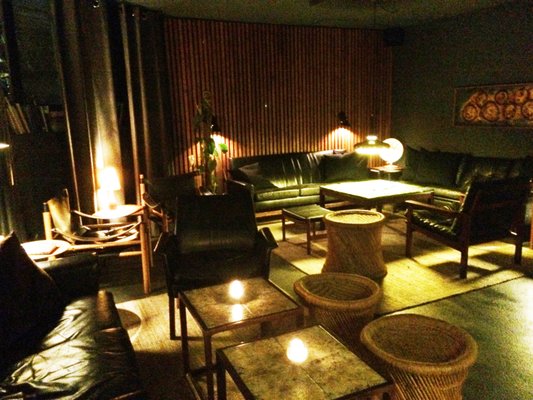 Duck and Cover - Cocktailbar by null
