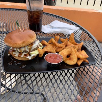 L'Burg Drinks & More - Hawaiian Burger and sidewinder fries - Gastropubs Near Me - Lawrenceburg, Indiana