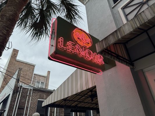 Lenoir by null