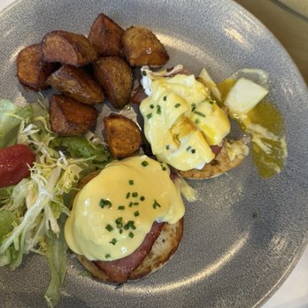 Cafe Marquesa - Eggs Benedict - New American Near Me - Key West, Florida Cafe Marquesa - Eggs Benedict - New American Near Me - Key West, Florida
