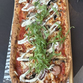 Spisa Pizza - Salsiccia pizza -- Sausage - Pizza Near Me - Solna, Alberta