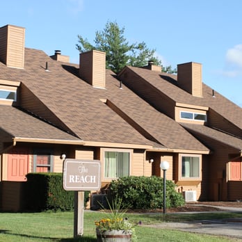 Cold Spring Resort - Enjoy on-site recreation like golf, tennis and outdoor pool in the Summer - Resorts Near Me - Ashland, New Hampshire