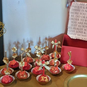 Euphoria Cakes - Cake pops assortment - Custom Cakes Near Me