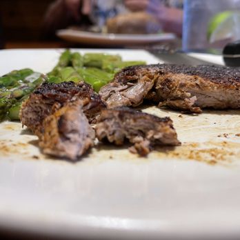 Outback Steakhouse - Supposed to be a filet cooked medium. Pitiful! - Steakhouses Near Me - Largo, Florida Outback Steakhouse - Supposed to be a filet cooked medium. Pitiful! - Steakhouses Near Me - Largo, Florida