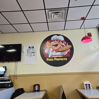 Pizza Perfecto - Pizza Near Me - Taunton, Massachusetts