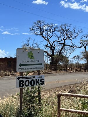Maui Friends of the Library, Puunene by null