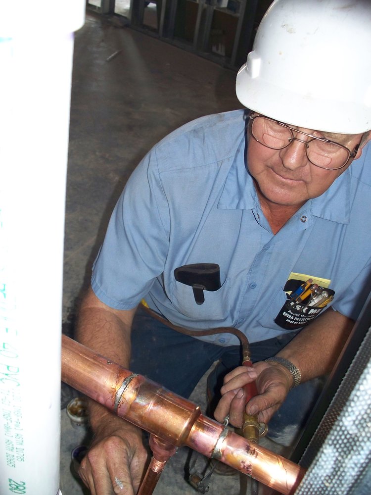 Slide of Dixie Contractors