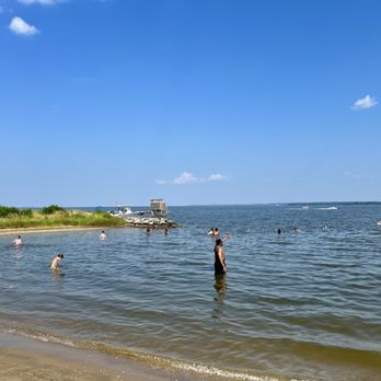Dockside Restaurant - Seafood Near Me - Colonial Beach, Virginia