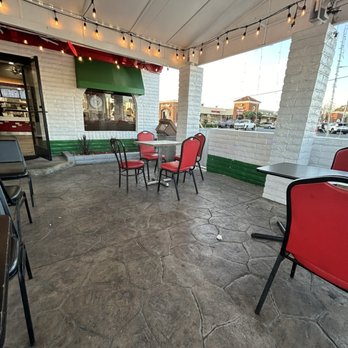 El Cilantro Mexican Grill - Patio Seating - Mexican Near Me - El Cajon, California