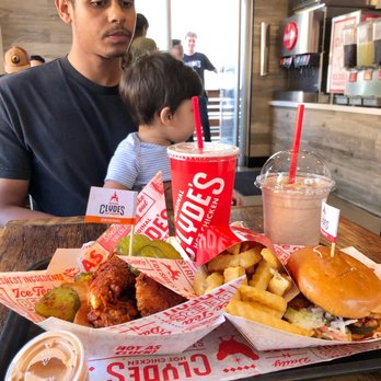 Clyde's Hot Chicken - Original hot Chicken tenders and sandwich combo - Chicken Shop Near Me - Fullerton, California