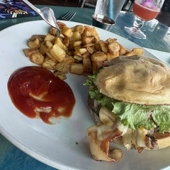 Trident Restaurant - Seafood Near Me - Panacea, Florida Trident Restaurant - Seafood Near Me - Panacea, Florida