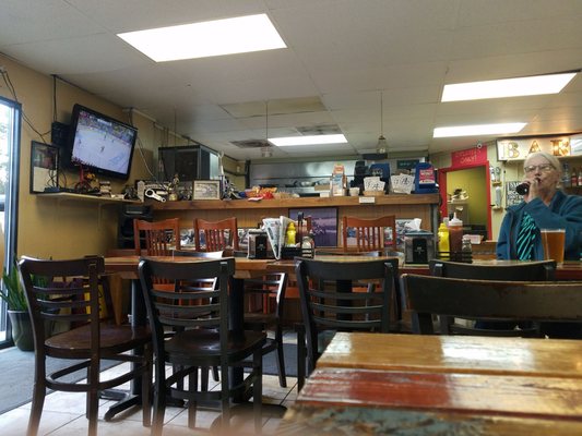 Big Belly Burgers and Brew by null